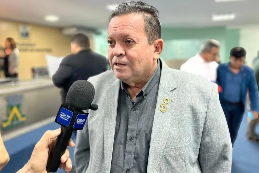 Olimpio chama a atenção para atropelamento de pedestres por motociclistas em Campina Grande