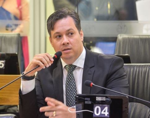 Deputado Júnior Araújo deixa o PSB e anuncia filiação ao Progressistas