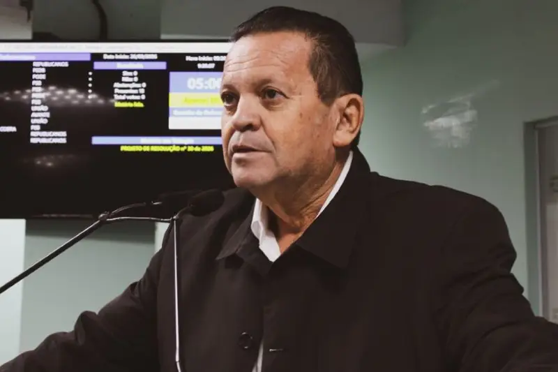 Projeto de Olimpio obriga estabelecimentos a denunciar uso irregular de vagas de idosos e PCDs