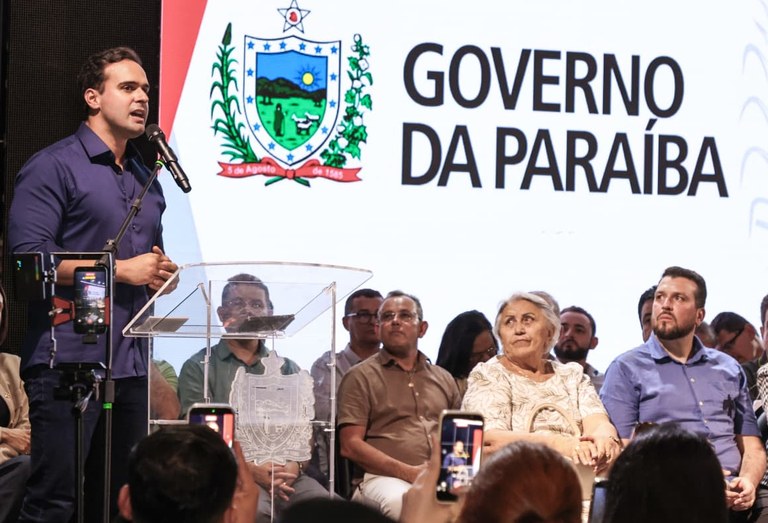 Governador Lucas Ribeiro anuncia ações do São João 2026 em 134 municípios e reforça apoio do Estado em Campina Grande