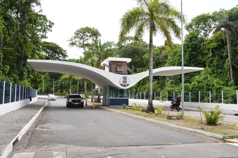 ​UFPB abre processo seletivo com 130 vagas para cursos técnicos na área da saúde
