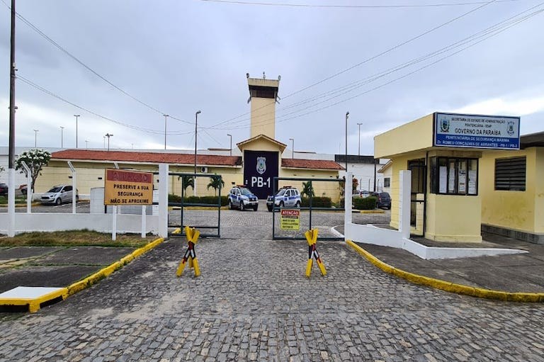 Operação conjunta transfere líderes de facções criminosas da Paraíba para presídios federais