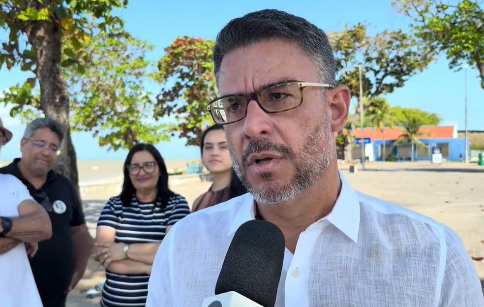 Pedro Coutinho retira candidatura e oficializa apoio a Lucas Ribeiro para o governo da Paraíba