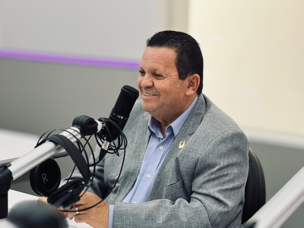Após mobilização de Olimpio Oliveira, prefeito se compromete a pagar subvenções sociais em atraso
