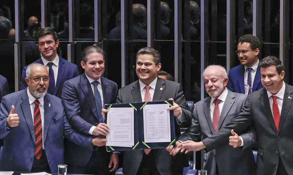 Congresso promulga fim da escala 6×1 e estabelece transição para a jornada de 40 horas semanais